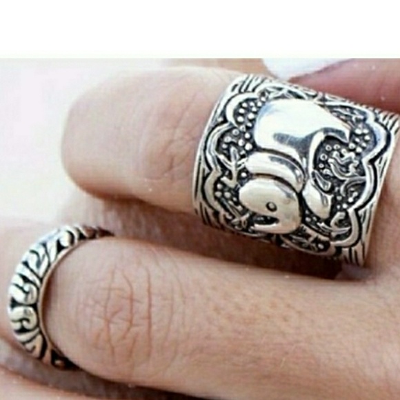 NEW-BOHEMIAN 4PC BOHO ANTIQUE SILVER RING SET - Picture 4 of 5
